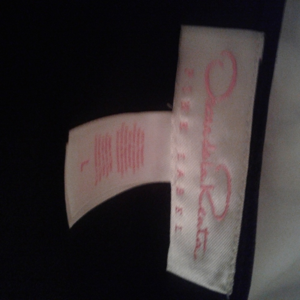 Oscar de la Renta - Picture 3 of 3